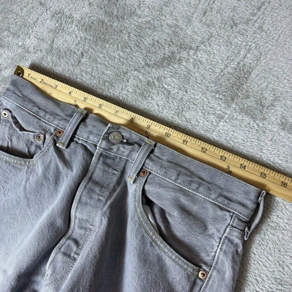 Levi's 501 Grey Denim Jeans Mens 32x36 (Fits 30x32) Faded Straight‎ Leg